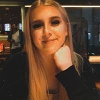 Abbie Hilton's Instagram, Twitter & Facebook