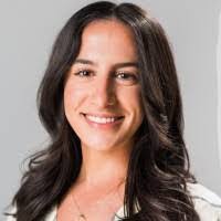 Lynn Muck's Instagram, Twitter & Facebook