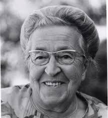 Amber Weydert's Instagram, Twitter & Facebook