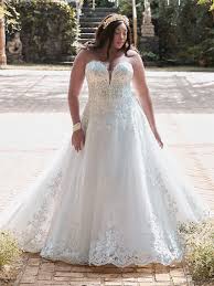 Get great selections of discount plus size wedding dresses for women. Flattering Wedding Dresses For A Plus Size Bride Love Maggie