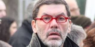 Χρύσα ρώπα, μίλτος καρατζάς, μηνάς βιντιάδης, βάνα πεφάνη, νικόλας βαφειάδης, δημήτρης μανιάτης, σοφία μανωλάκου και αγγελική καρδιόλακα. Lalas Me Aytokritikh Dia8esh Xrysa Rwpa Sygnwmh Egw Mono Soy Ofeilw Zwh Iefimerida Gr