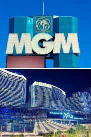 Mgm Grand Vs Aria Which Is Better Las Vegas Feeling Vegas Las Vegas Vacation Mgm Hotel Las Vegas Las Vegas Trip Planning
