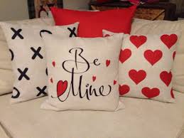 Be Mine Pillow Cover Etsy In 2020 Valentines Pillows Diy Valentine S Pillows Holiday Pillows Covers