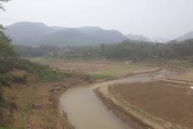 Waduk saguling adalah waduk/danau buatan yang terletak di kabupaten bandung barat pada ketinggian 643 m di atas permukaan laut.1 waduk ini merupakan. Danau Saguling Surut Waduk Saguling Menyusut Budidaya Ikan Kusut Bseminario2
