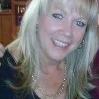 Leslie Piccolo's Instagram, Twitter & Facebook