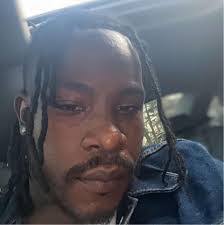 Elisa Coleman's Instagram, Twitter & Facebook