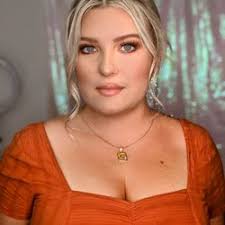 AMANDA VINCENT STUDIO