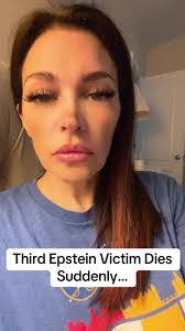 Lindsey Epstein's Instagram, Twitter & Facebook