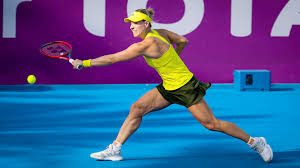Jun 29, 2021 · angelique kerber was born to her parents sławomir kerber and beata. Angelique Kerber Und Der Lange Weg Zuruck Zu Alter Starke Ndr De Sport Mehr Sport