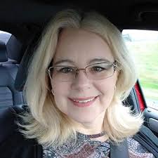 Mindy Doyle's Instagram, Twitter & Facebook