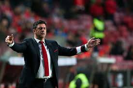 Some kits have been updated to 2020/2021 season. Rui Vitoria Nao Quer Saber Da Polemica No Sporting Cada Casa Sabe A Realidade Em Que Vive I Liga Sapo Desporto