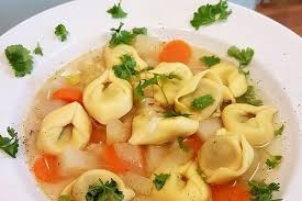 Gemusesuppe Mit Tortellini Von Lordhelm11 Chefkoch Rezept Tortellini Suppe Tortellini Suppe