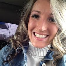 Lori Goble's Instagram, Twitter & Facebook