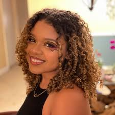 My beautiful daughter @kenya.ashlyn 🥰 Still trying to figure out how I  made someone so perfect 🤷‍♀️