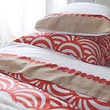 Know that comforters are easily confused with duvets, but they are far from the same thing. 17 Fabulous Modern Bedding Finds