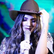 Tamo ao vivoooo e hoje é dia de Piseiro! João Gomes Cantor Vitor Fernandes  #TVZGustavoMioto ✨🎶