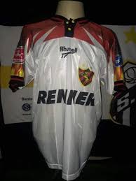 The top clubs were formed by people who were part of the upper classes. Sport Club Do Recife Troisieme Maillot De Foot 1996 Sponsored By Renner