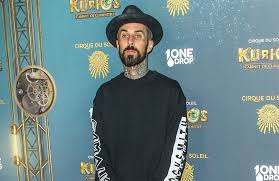 Travis barker talks tattoos and pain. Travis Barker Sein Festival Hat Einen Stillbereich