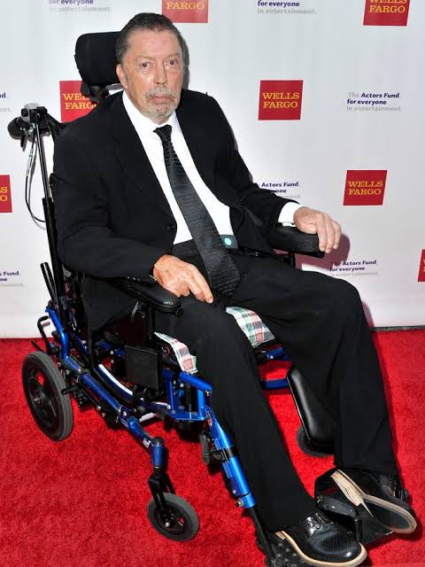 Tim Curry makes a rare public appearance