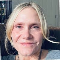 Robert Dewick's Instagram, Twitter & Facebook