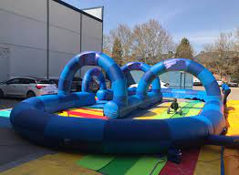 Alquiler de luces y sonido para una fiesta en una casa particular. Alquiler De Atracciones Hinchables Karts Toro Mecanico Futbolin Humano Camas Elasticas Etc