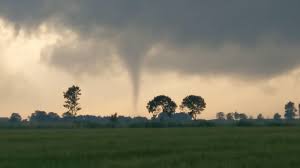 Jun 20, 2021 · bei einem tornado im südbelgischen beauraing wurden am samstag 17 menschen leicht verletzt. Tornado In Ostfriesland Wetter De