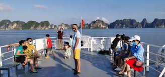 Quảng ninh là tỉnh ven biển thuộc vùng đông bắc việt nam. Sau 1 Thang Khong Co Ca Máº¯c Covid 19 Má»›i Quáº£ng Ninh Má»Ÿ Láº¡i Nhiá»u Dá»‹ch Vá»¥ Ä'á»i Sá»'ng Thanh Nien