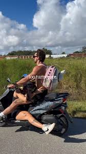 tooturnttony @tooturnttoni - Twitter Profile | Sotwe