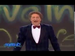 Moreover it was the program with which lorella cuccarini made her debut in the fininvest group (renamed. Breve Monologo Di Gianfranco D Angelo 1987 Youtube