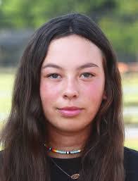 Kelli Cantrell's Instagram, Twitter & Facebook