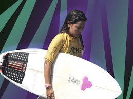Fallece surfista salvadoreña katherine díaz tras ser alcanzada por un rayo. Wsqjcwuxwf4pgm