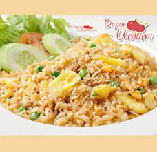 Kombinasi manis ini juga memiliki rasa pedas dengan kacang dan kismis. Dapur Umami