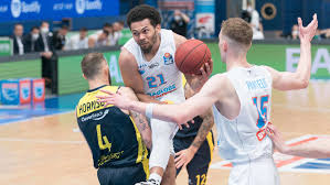 Die tabelle mit allen vereinen. Mhp Riesen Ludwigsburg Holen Mbc Spielmacher Quinton Hooker Kicker