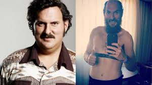 Antes de dejarse el bigote y las patillas largas, antes de ponerse en los zapatos de pablo emilio escobar gaviria y aprender desde su firma hasta. En Video Es Una Enfermedad Y Es Terrible El Actor Andres Parra Habla De Su Adiccion A La Comida Minuto30 Com