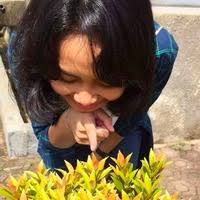Mengulas suatu film dan drama mengharuskan kita untuk bersikap kritis. Doc Makalah Bahasa Indonesia Analisis Perbandingan Struktur Teks Ulasan Film Adis Salsabila Academia Edu