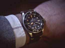 Steinhart Ocean Vintage Military Imgur Steinhart's watch takes a lot of features from the daytona. steinhart ocean vintage military imgur