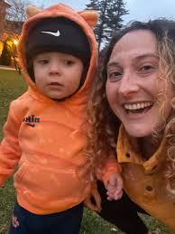 Introduction of a new mom in the group