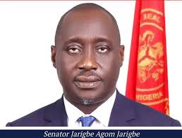 Importance of decency in youthful days