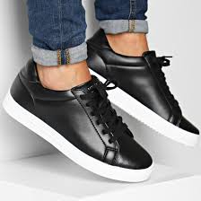 Basket stretch rouge qui combine style & féminité parfaitement pour un look féminin même en basket. Lbo Baskets Nz 001 442 Noir Semelle Blanche Laboutiqueofficielle Com
