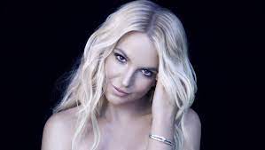 Britney Spears: komplett nackte Grüße vom Strandurlaub