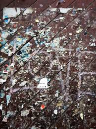 How do i get velcro off of glass? 15 Easy Diy Tricks On How To Get Stickers Off Glass Rapidly