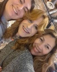 Dottie Rose🌹 (Bee 🐝)