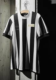 Il notts county ha compiuto 150 anni, it's just like watching juve. Juventus Will Wear Notts County Inspired Retro Shirt Against Benevento On Saturday To Celebrate 120th Anniversary