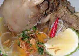 1 kg iga sapi, 1/4 wortel (iris rebus), 1 bawang bombay (iris), 1 sdm lada bubuk/butir, 15 siung bawang putih (haluskan), 5 bunga lawang, 7 cengkeh, 5 cm kayu manis, 1/2 buah pala (tumbuk kasar), 10 buah kapulaga, 1 sdm gula pasir, 1 sdm garam. Resep Sop Iga Sapi Enak Banget Resep Masakanku