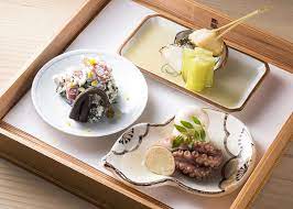 Fine Japanese Dining In Kyoto Top 3 Japanese Restaurants In Kiyamachi And Pontocho Geisha Districts Live Japan Travel Guide Japanese Dining Japanese Restaurant Homemade Potato Salads