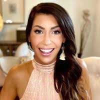 Ashley Seaman's Instagram, Twitter & Facebook