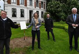 Ihr traumhaus zum kauf in emmerich am rhein finden sie bei immobilienscout24. Emmerich Und Denkmal Familie Schott Und Ihre Schone Villa In Vrasselt