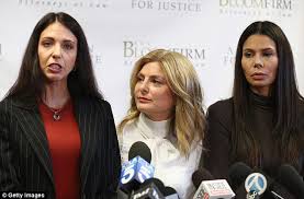 Voir plus d'idées sur le thème actrice, steven seagal, piege en. Two Women Discuss Assault Allegations Against Steven Seagal Daily Mail Online
