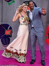 Her mother, sarie kessler, is a physiotherapist, and her father, is doug robbie. Will Smith And Margot Robbie The History Behind The Rumors Daily Mail Online