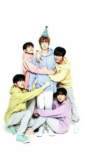 For Once Jae Actually Looks Like He S The Oldest Jae Day6 Entertainment Gambar Orang